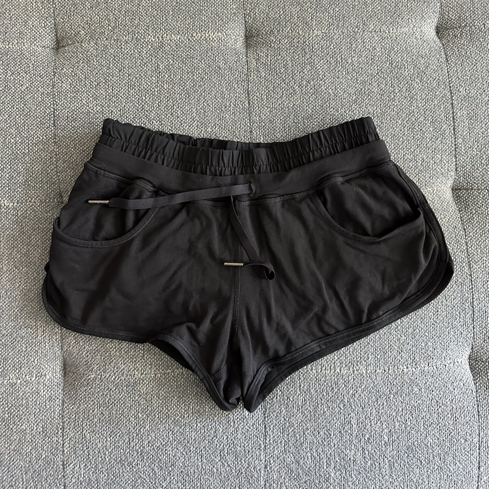 Lululemon Black Hotty Shorts